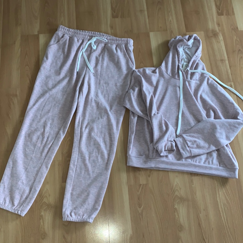 NWOT Soft pink sweatsuit